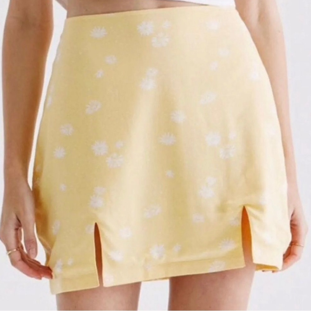 Yellow and white floral mini skirt from pacsun